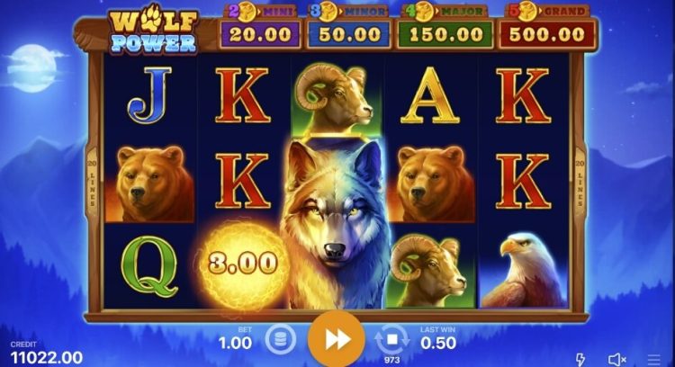Wolf Power Hold and Win online slot gameplay