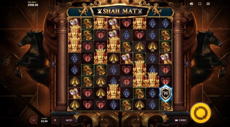 Shah Mat Gokkast - Gameplay